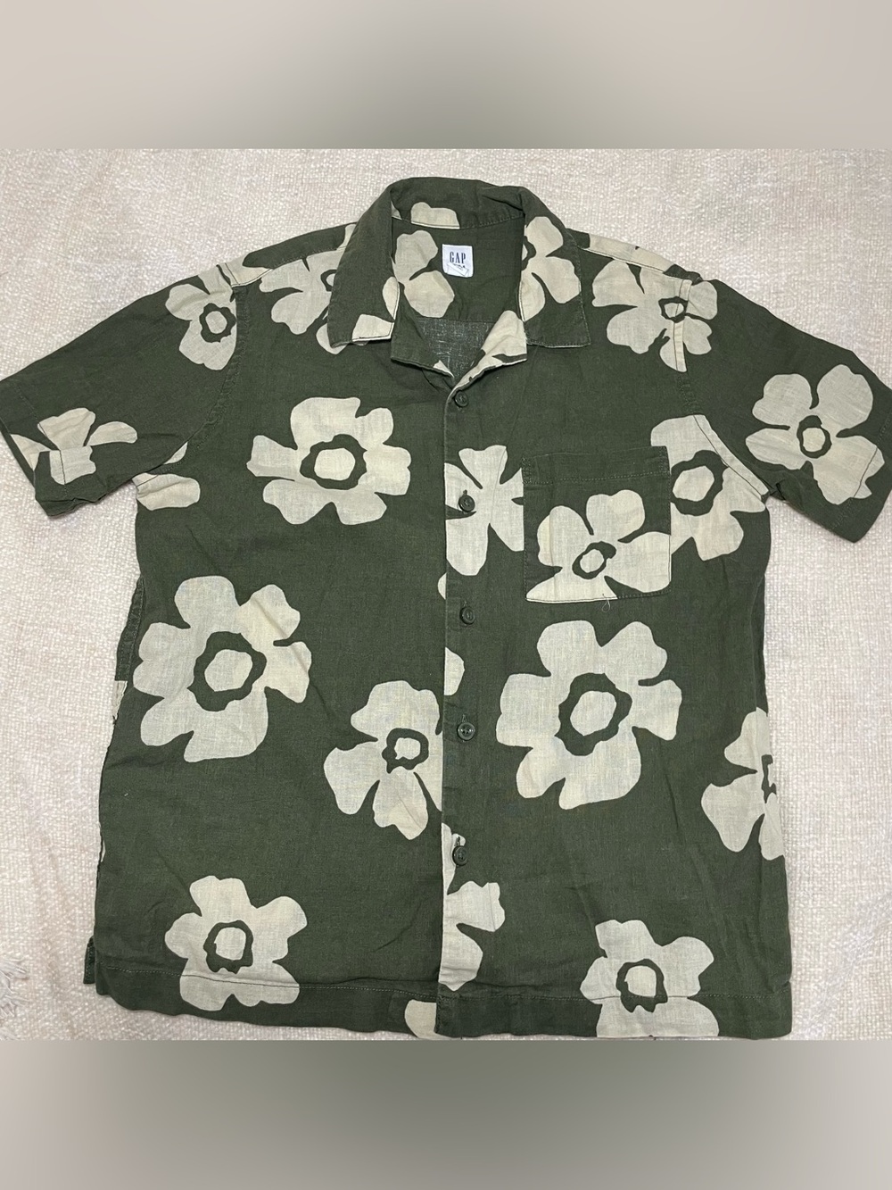 GAP Olive Green Floral Short-Sleeve Button-Down Shirt Boys size 8 linen/cotton